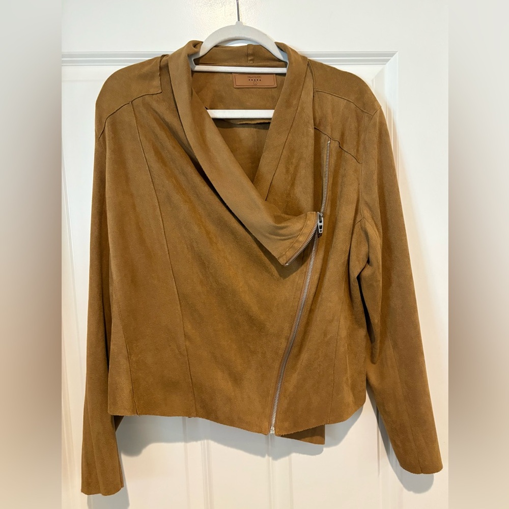 Blank NYC faux suede drape front jacket. Camel color. Size L